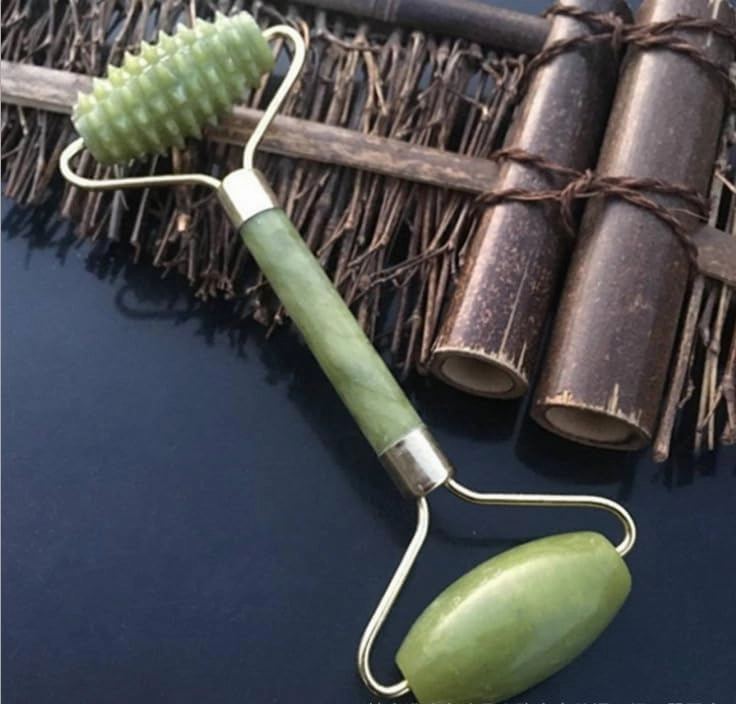1PC Economic Facial Massage Jade Roller Face Body Head Neck Nature Beauty Device