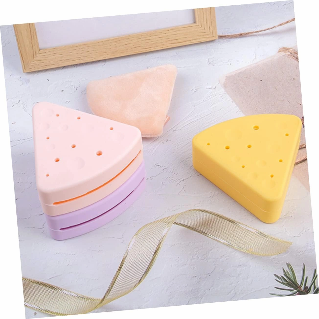 3pcs Makeup Sponge Holder Triangular Cosmetic Puff Storage Box for Quick-dry Organization Portable Case for Makeup Sponges for