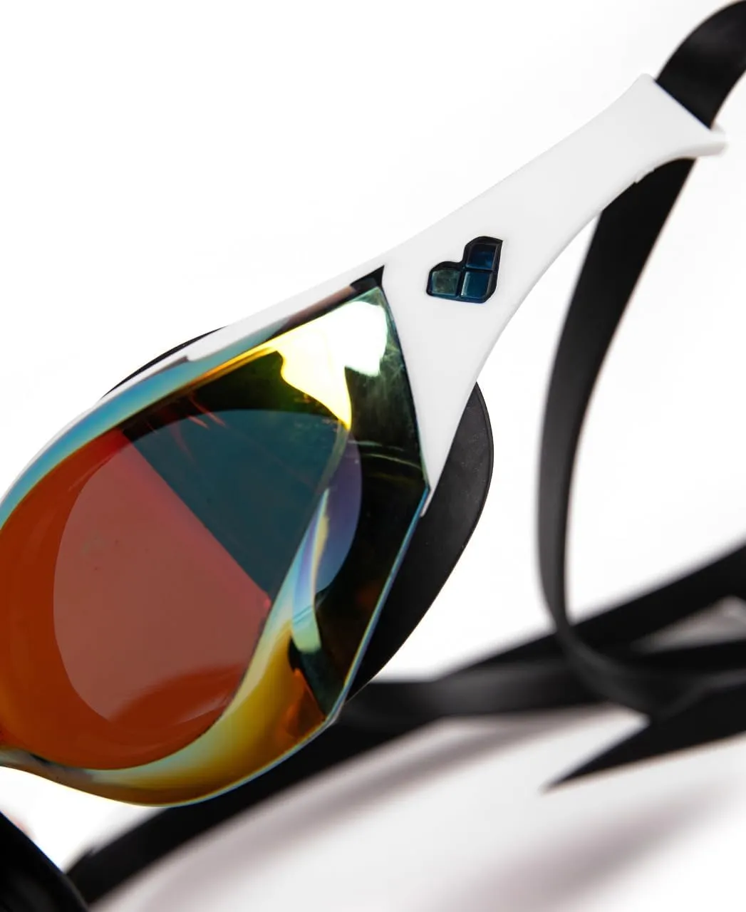 ARENA Unisex Cobra Edge Swipe Anti-Fog Racing Swim Goggles for Men and Women Polycarbonate Mirror/Non-Mirror Lens