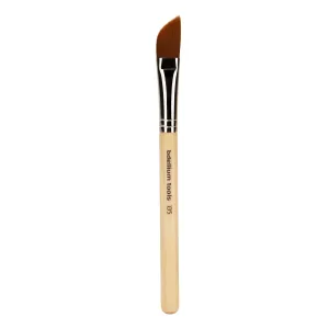 Bdellium Tools Professional Makeup Brush - Special FX Series 135 Large Dagger - With Soft Synthetic Fibers, For Drawing Lines and Blending Wider Areas (Bamboo, 1pc)