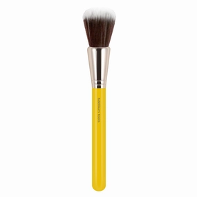 Bdellium Tools Professional Makeup Brush - Studio Series 958 Duo Fibre Powder Blending - With Soft Synthetic Fibers, For Lightweight Application and Blending (Yellow, 1pc)