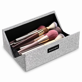 BYOOTIQUE Makeup Brush Holder Case PU Cosmetic Make up Brush Organizer Storage Professional Cosmetic Bag Travel Makeup Artist Case for brushes Lipsticks Eyeliners, Silver Glitter