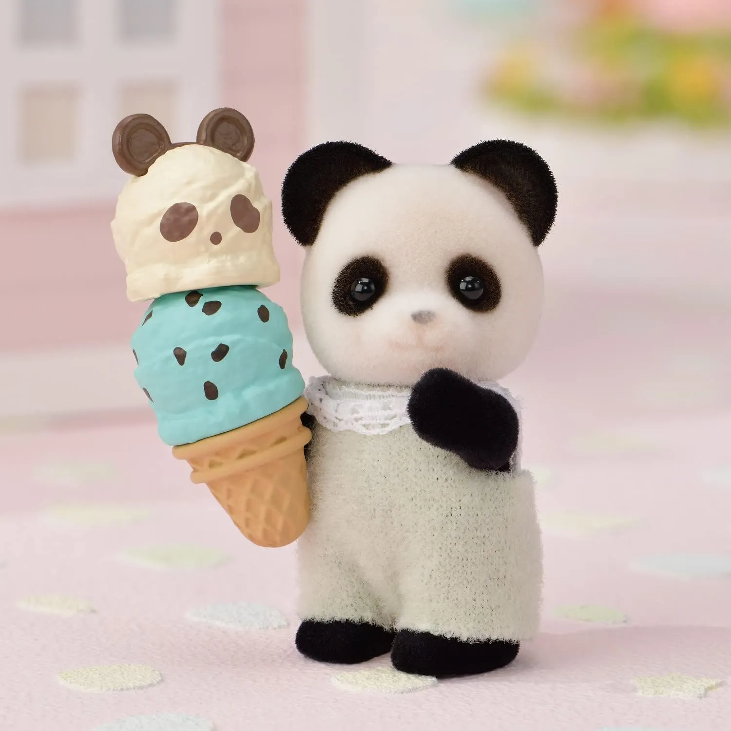 Calico Critters Ice Cream Van, Toy Vehicle for Dolls