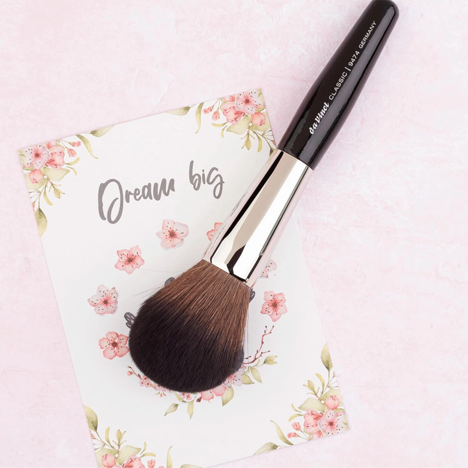 Da Vinci Series 9474 Soft Synthetics Round Loose Powder Makeup Brush, 45 Gram