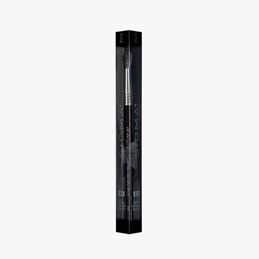 Detail Diffused Crease Brush - E33 by SIGMA for Women - 1 Pc Brush