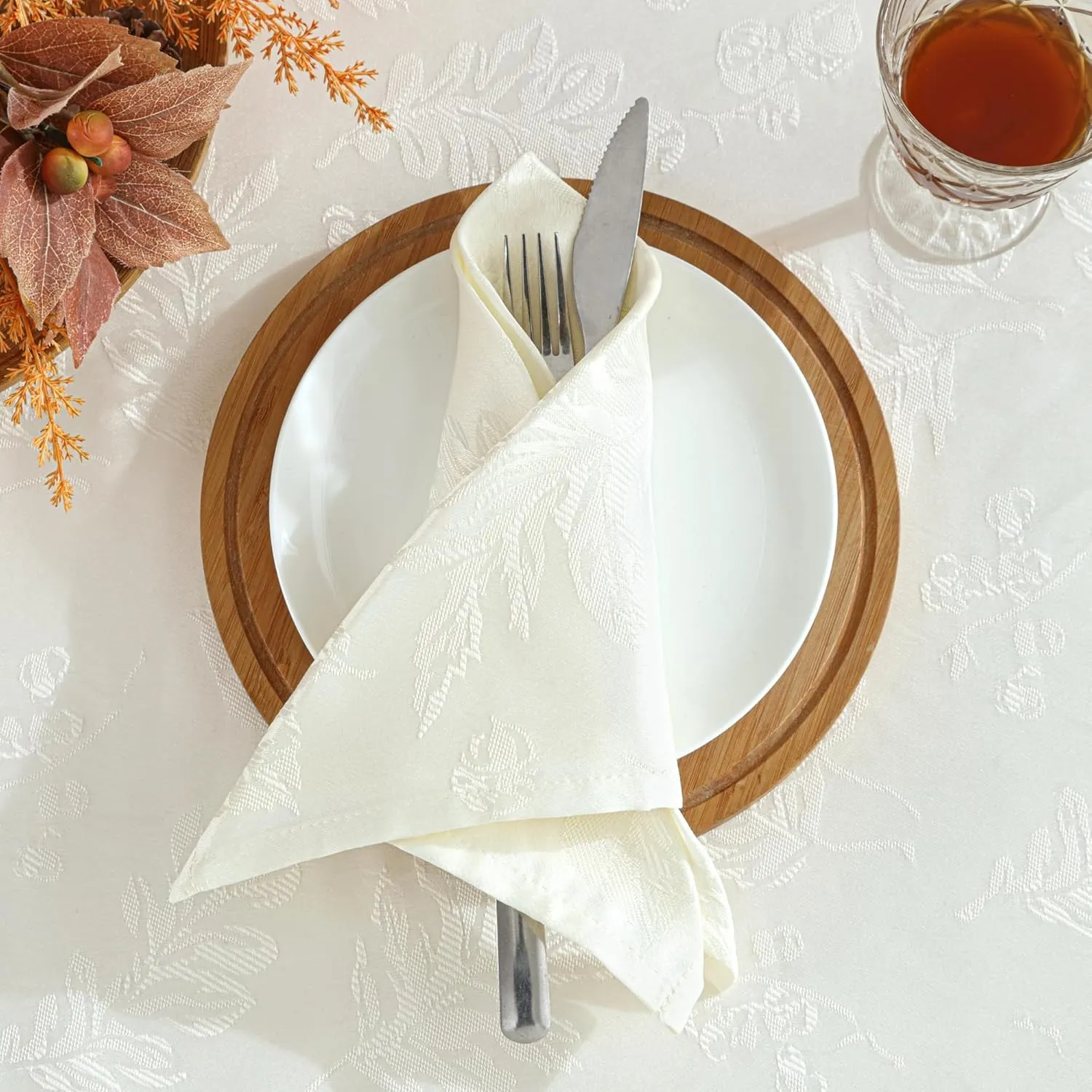 Elrene Home Fashions Elegant Woven Leaves Jacquard Damask Wrinkle Resistant Tablecloth, 70" x 70", Round, Ivory