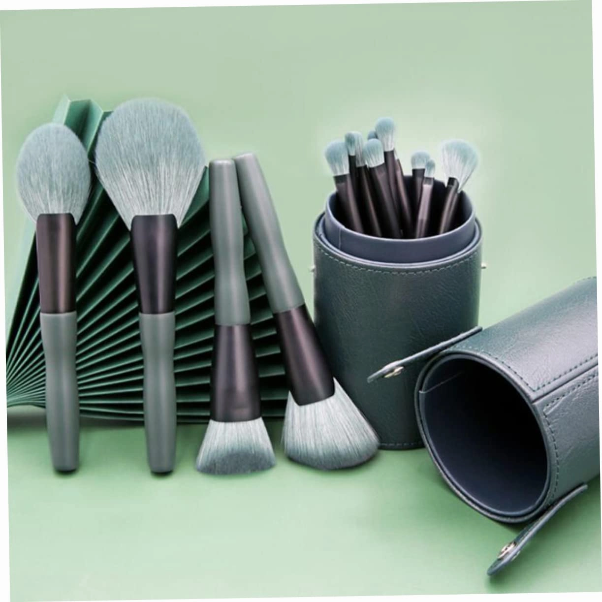 FRCOLOR Professional Makeup Tools Set 14 Pieces Wood Handle Cosmetics Brush Kit
