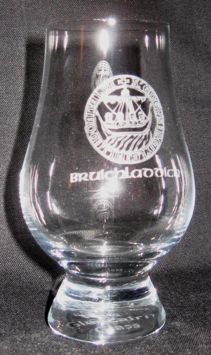 GLENCAIRN BRUICHLADDICH ISLAY CREST BRANDED WHISKY GLASS IN GIFT CARTON