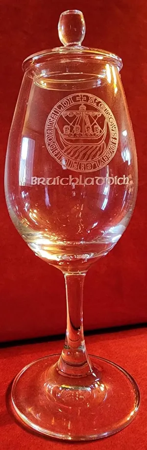 GLENCAIRN BRUICHLADDICH ISLAY CREST COPITA NOSING GLASS WITH GINGER JAR TASTING CAP