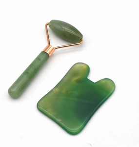 Green Aventurine Jade Roller and Gua Sha Board, 2pcs Gua Sha Scraping Face Massage Tools, Natural Jade Face Roller, SPA Massage Tools for Anti-Aging and Reducing Wrinkles