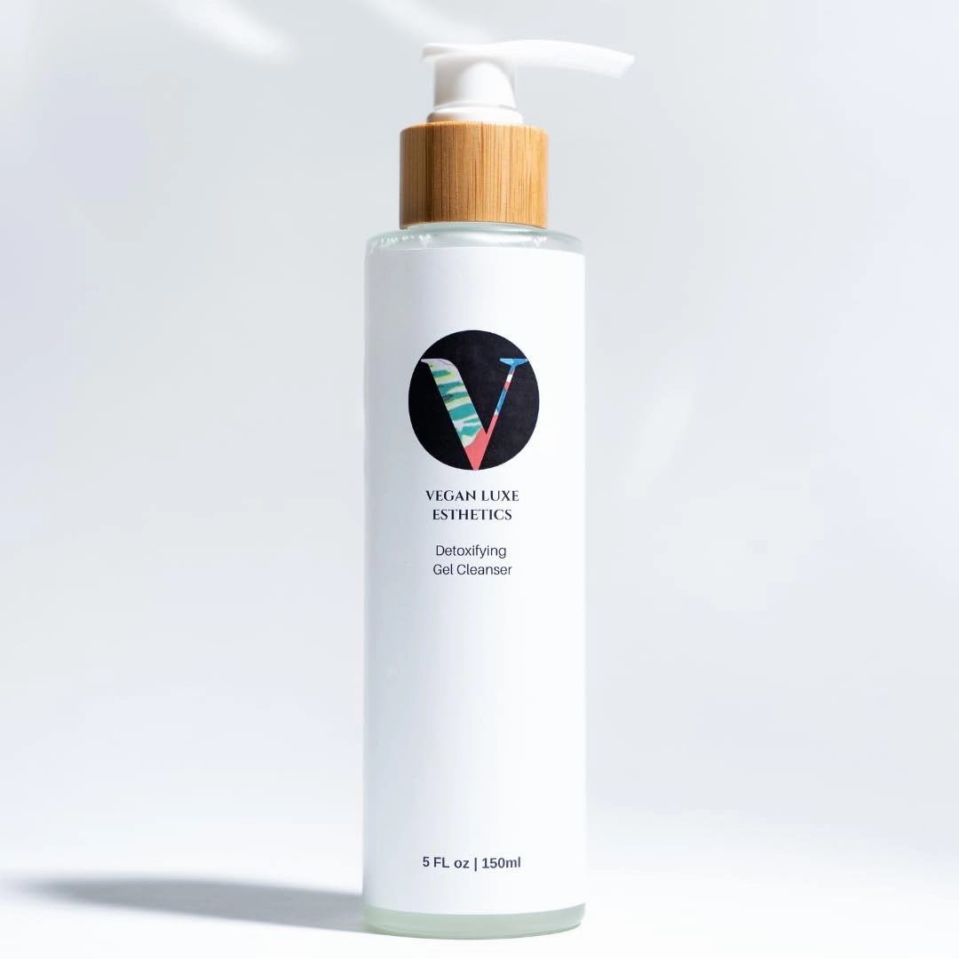 I Detoxifying Gel Cleanser I Face Cleanser for Oily   Combination Skin Types I Controls Acne, Oil and Reduces the appearance of Pores.