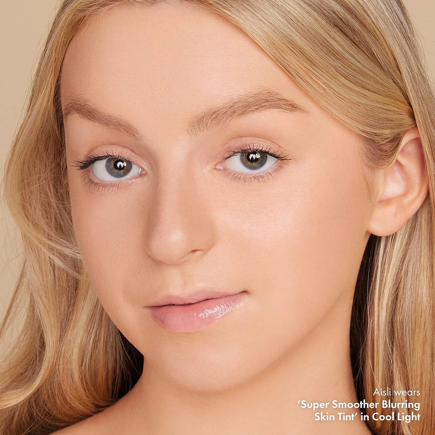 ICONIC LONDON Super Smoother Blurring Skin Tint | Light to Medium Coverage, Hydrating, Ultra-Lightweight Tinted Moisturizer, Cruelty-Free, Vegan Makeup