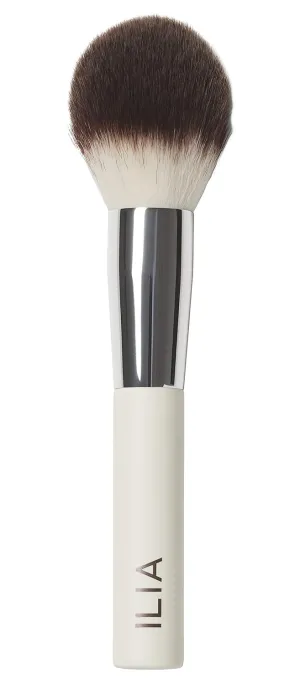 ILIA - Finishing Powder Brush | Blends Fine Powders, Made with FSC Certified Wood, Aluminum,   Soft, Vegan Bristles | Expertly Crafted | Non-Toxic, Vegan, Cruelty-Free, Recyclable