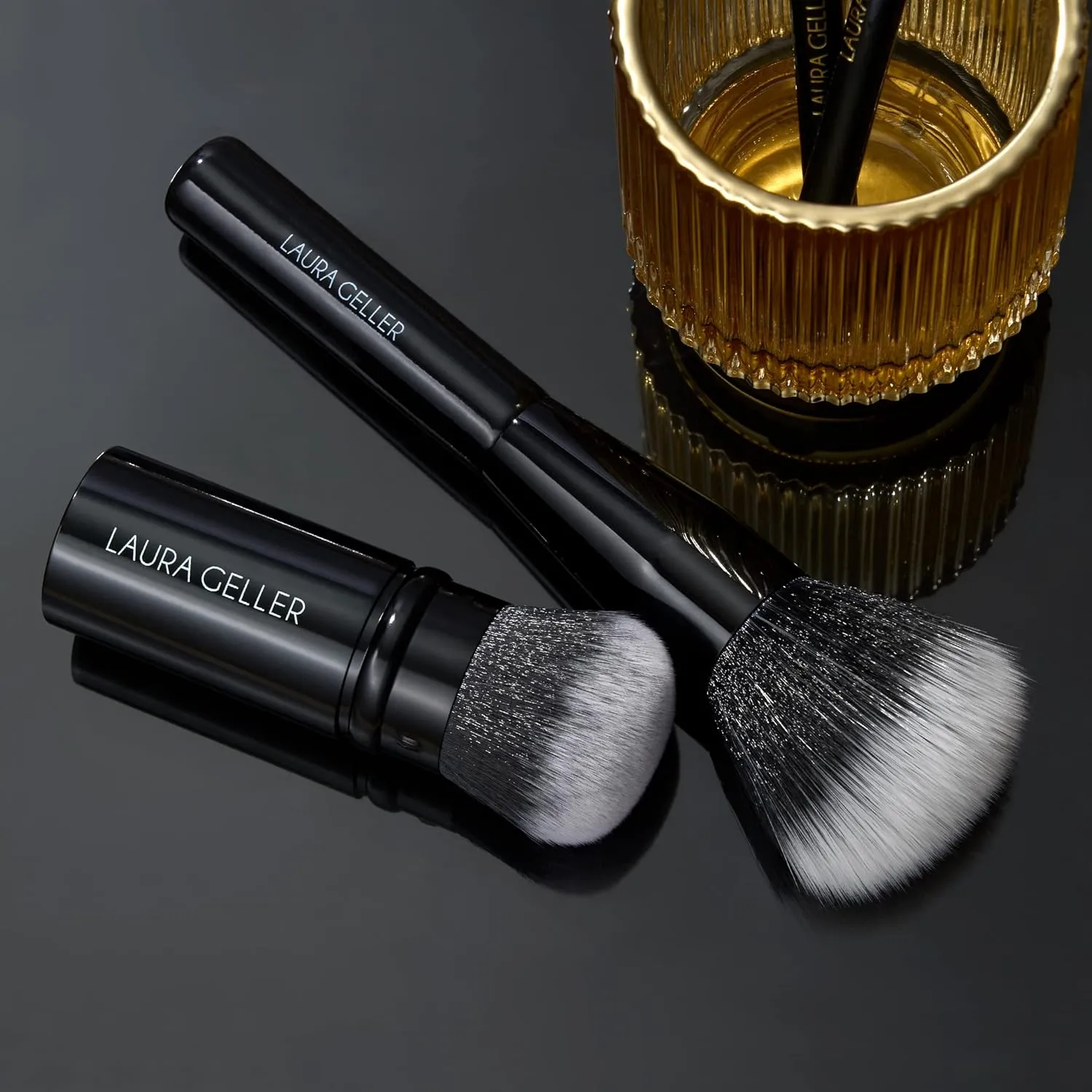LAURA GELLER NEW YORK Blending Beauties Two-Piece Makeup Brush Gift Set for Powders and Foundation