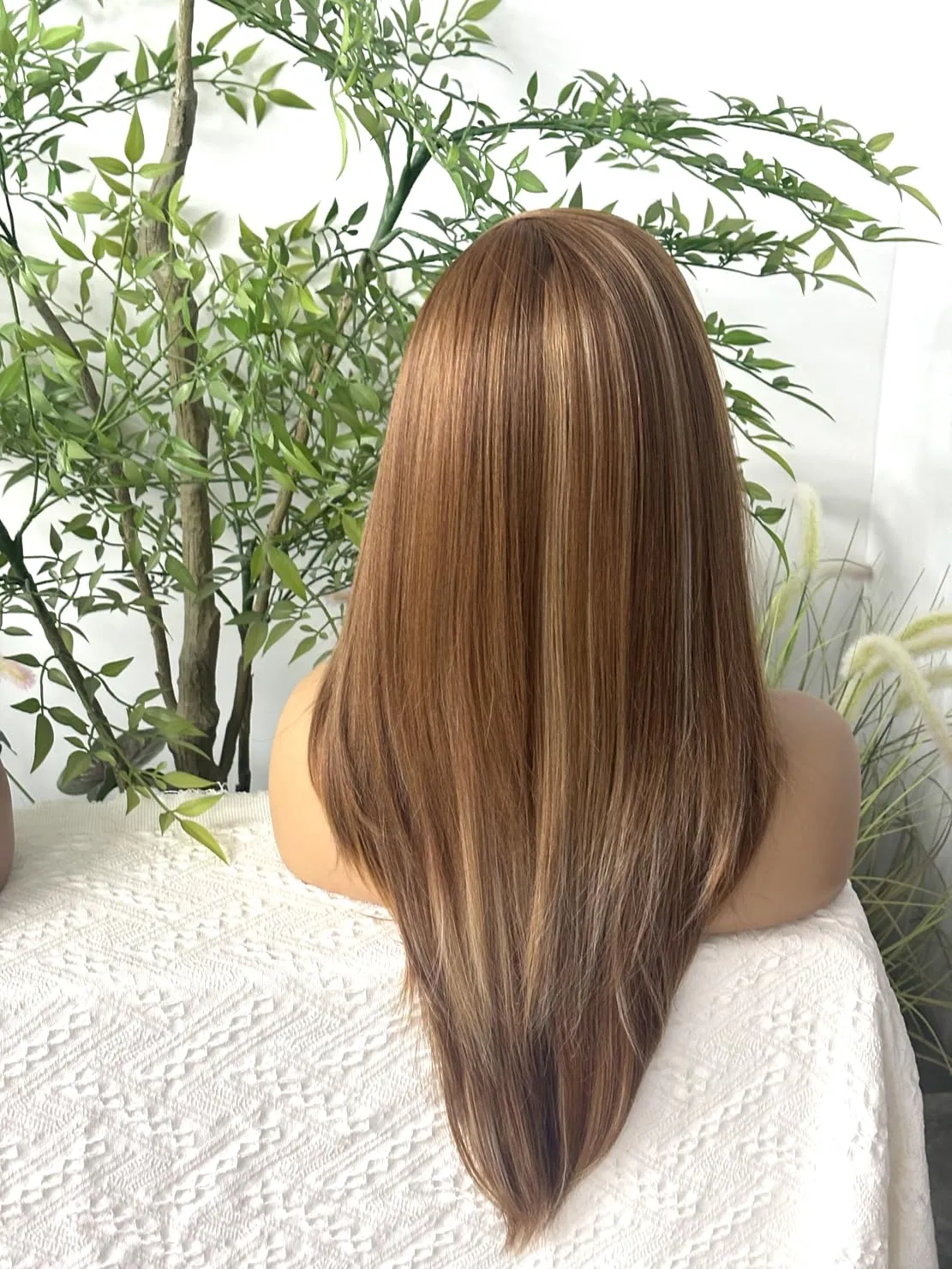 Long Straight Lace Front Wig 13x6 Layered Synthetic Lace Wig with Baby-hair, Natural Synthetic Hair As Human Hair (#3147, 24 Inch)