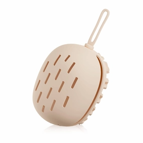 Makeup Sponge Holder for Travel, Silicone Beauty Blender Holder, Make Up Blender Case with Multifunctional for clean and hanging Beauty Sponge (Light Beige)