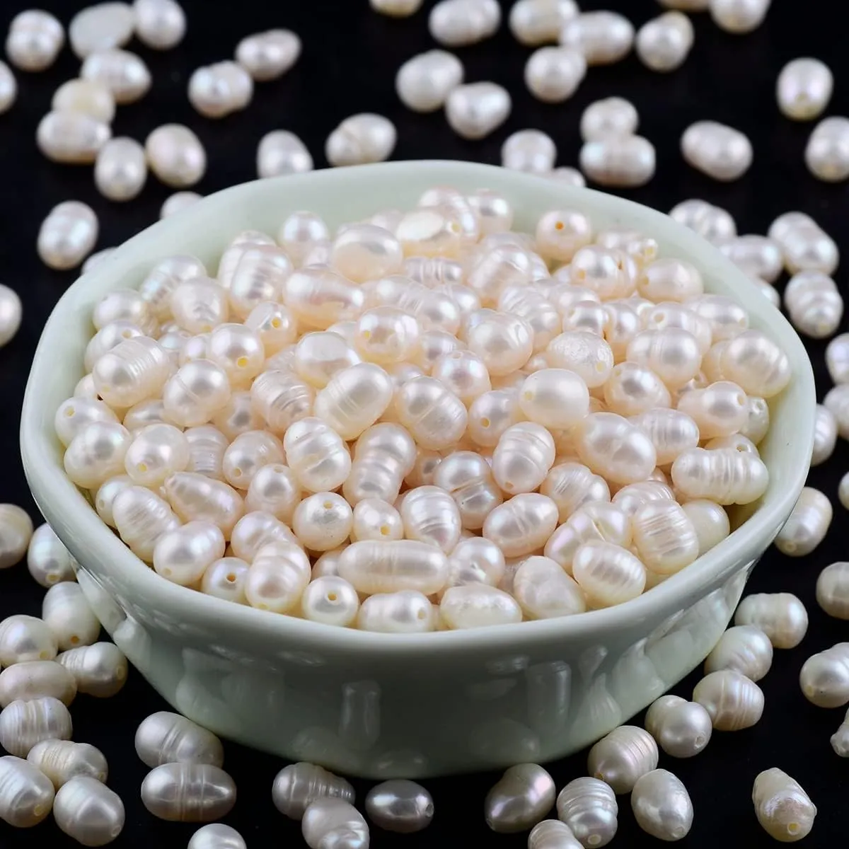 Pearls Beads for Jewelry Making 100pcs 6-7mm Natural Genuine Real Freshwater Cultured Pearl White Rice Oval Loose Gemstone Bead Holes 0.7mm Crafts Necklaces Bracelets Earrings(White, 6-7mm)