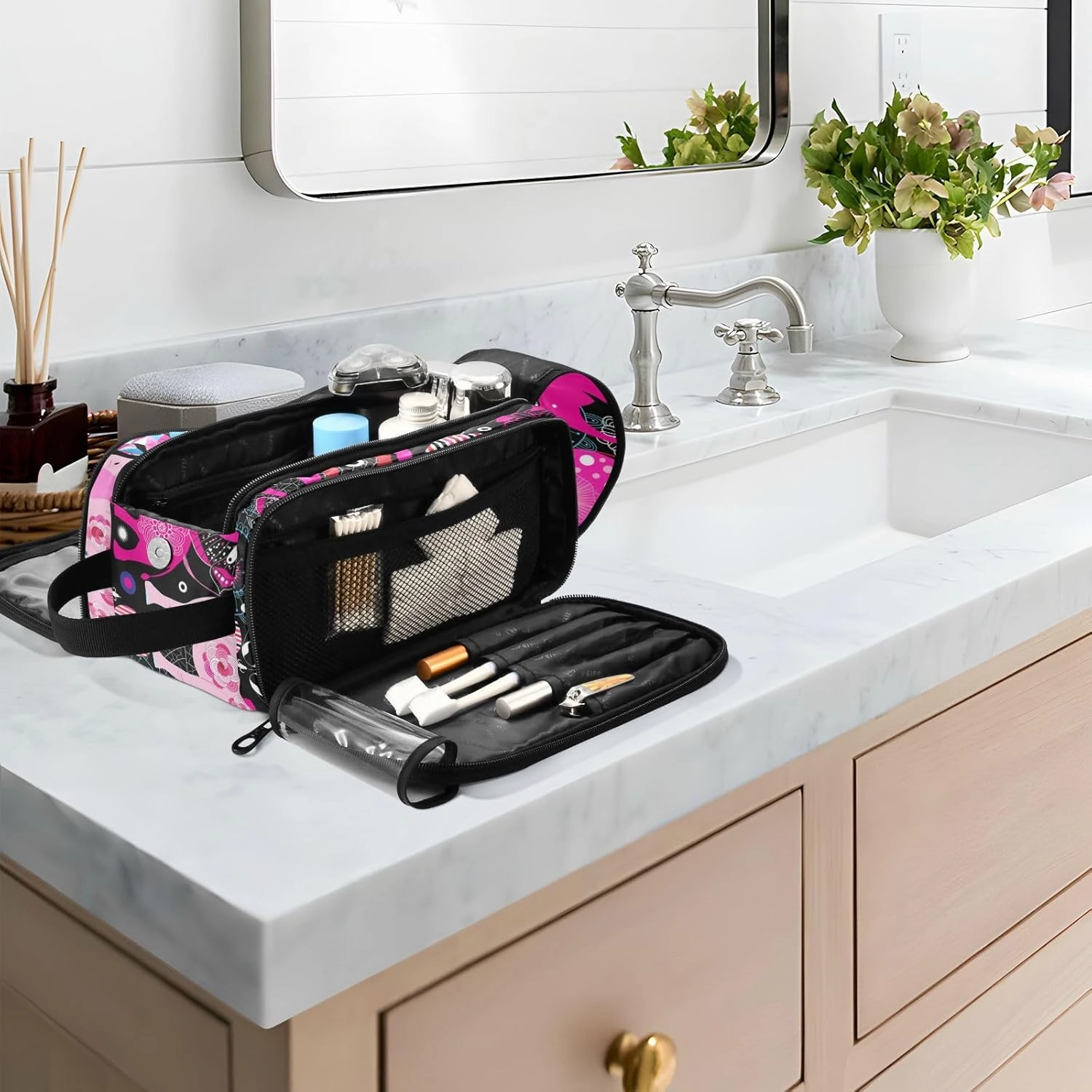 Seamless Bright Colorful Pink Elephants Leaves Flowers on Dark Women's Portable Makeup Bag with Handle, Cosmetic Bag, Travel Cosmetic Bag Durable Toiletry Storage Organizer 11 x 7 x 5.7 inch