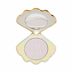 Sigma Beauty and Disney Highlighter - The Little Mermaid Long Lasting Pressed Powder Highlighter- Gluten Free, Cruelty Free, Vegan Makeup (Seashell)