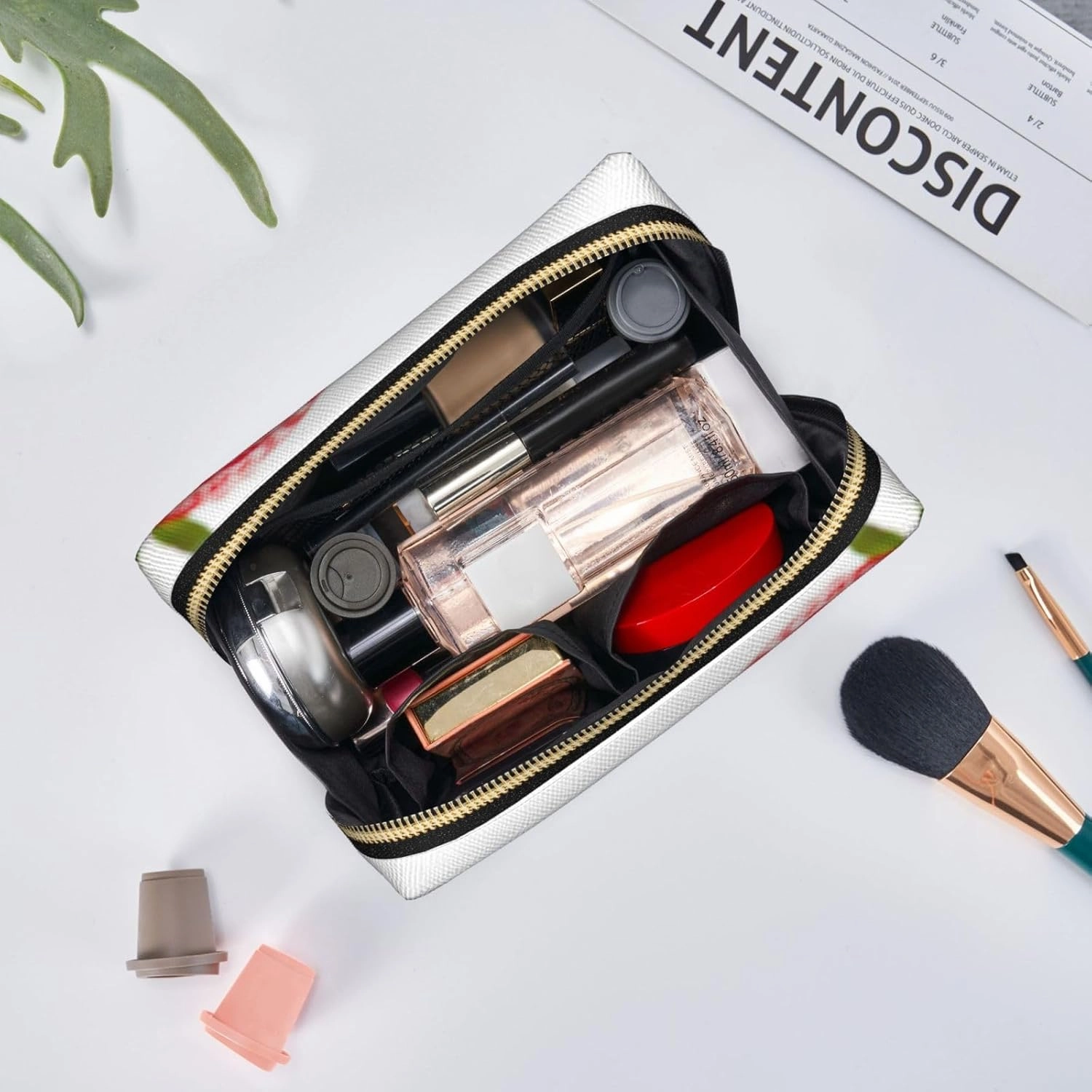 Strawberry Toiletry Pouch, Travel-Friendly Makeup Organizer For Makeup Brushes, Lipsticks