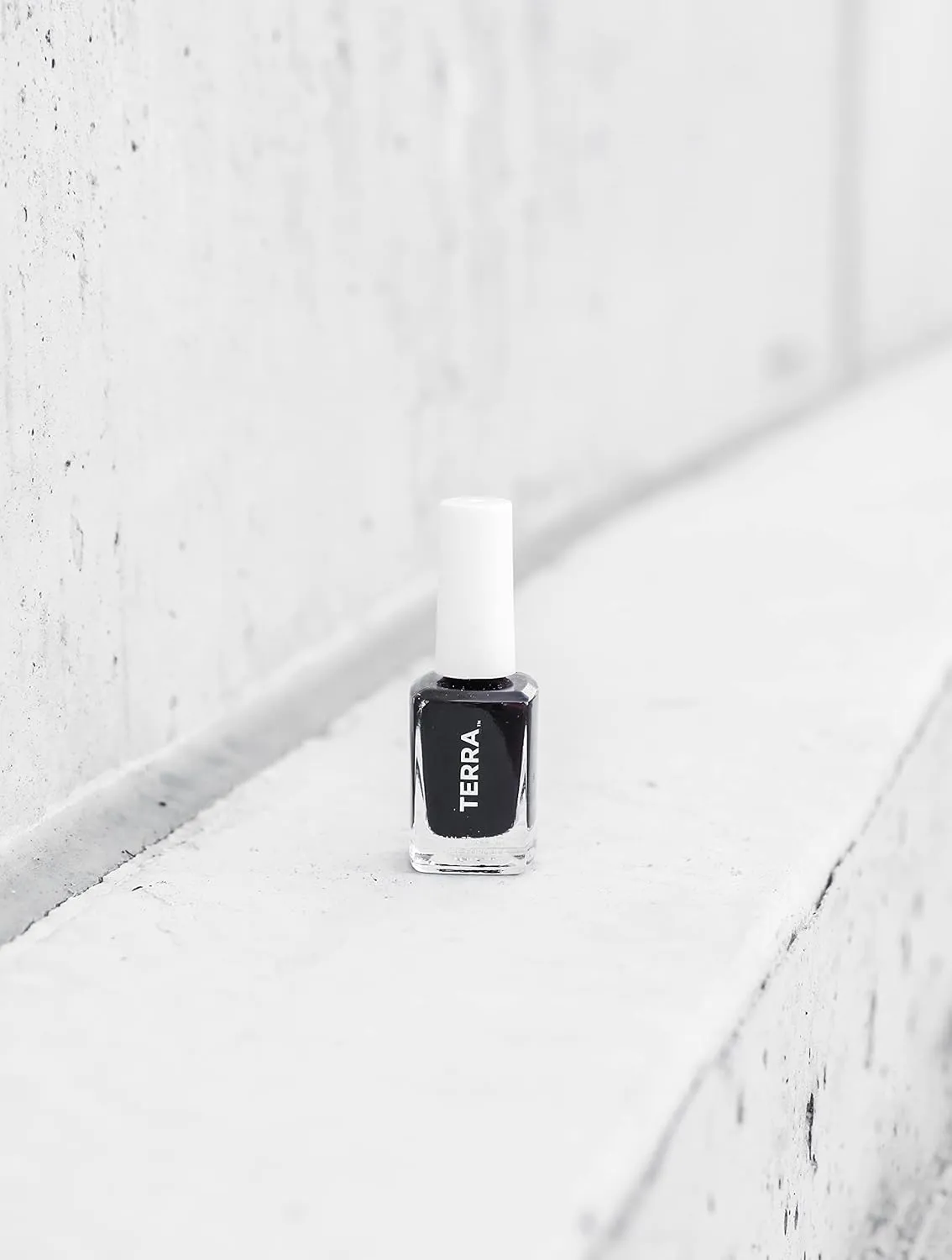 Terra Beauty Natural Nail Polish 21-free Lacquer (No.1 Classic Black)